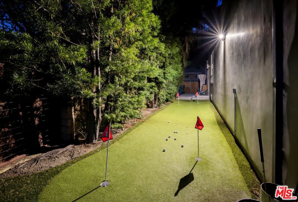 main property photo 59