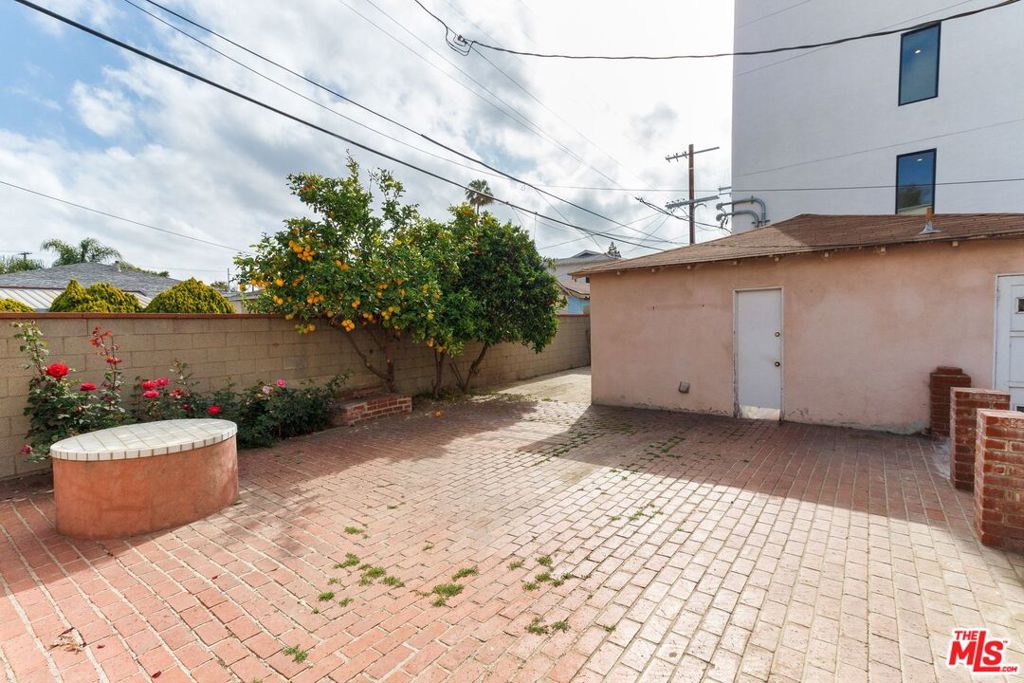 main property photo 35