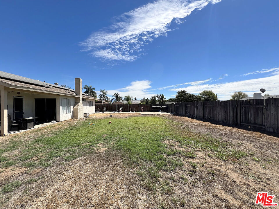 main property photo 5