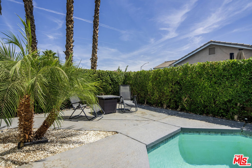 main property photo 40