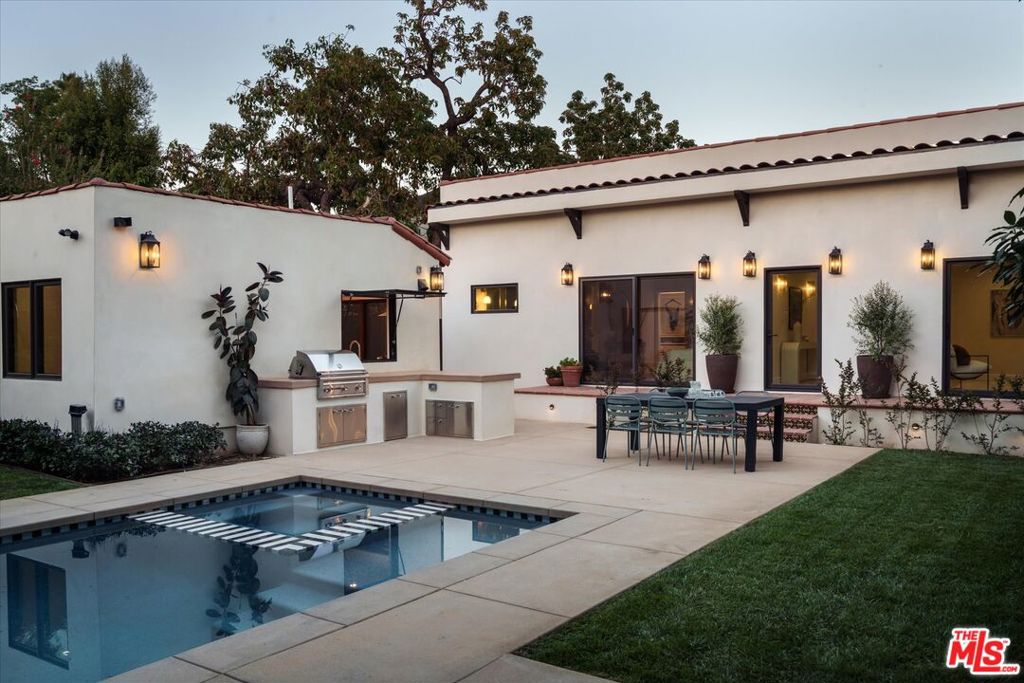 main property photo 59