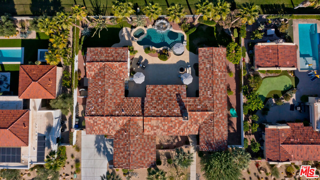 main property photo 40