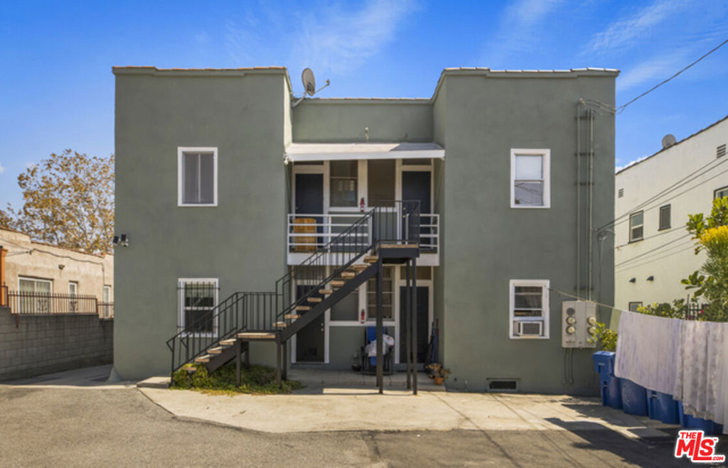 main property photo 41