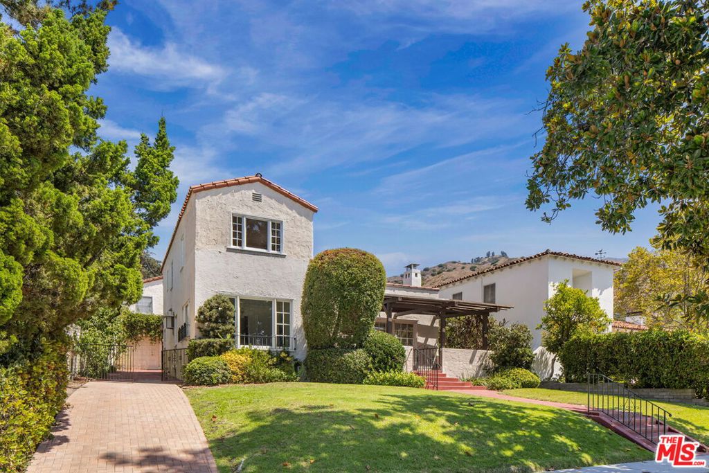 main property photo 2