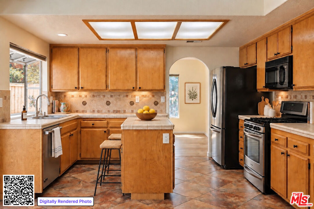 main property photo 6
