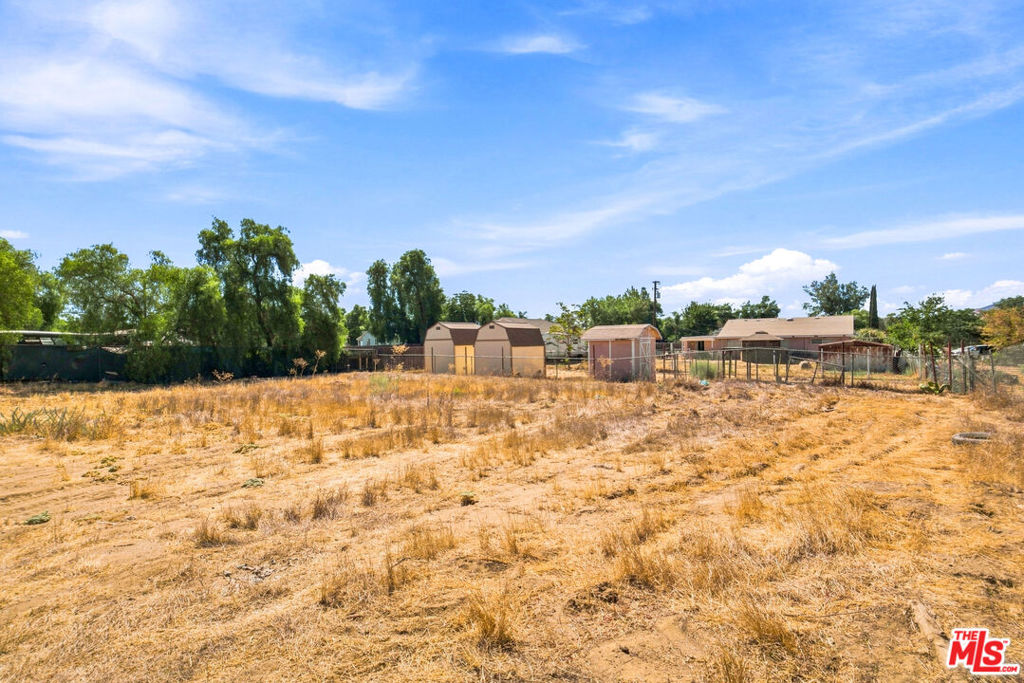main property photo 10