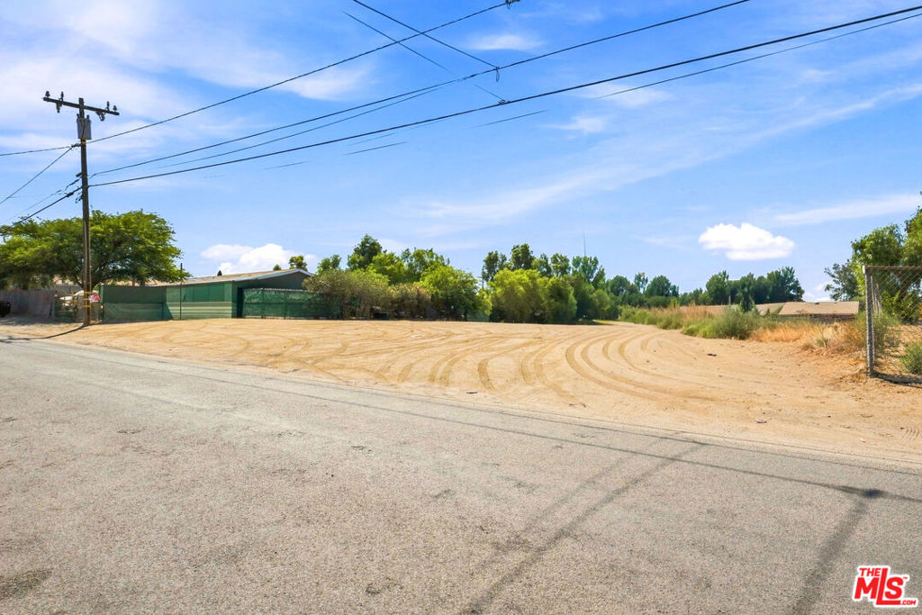 main property photo 2
