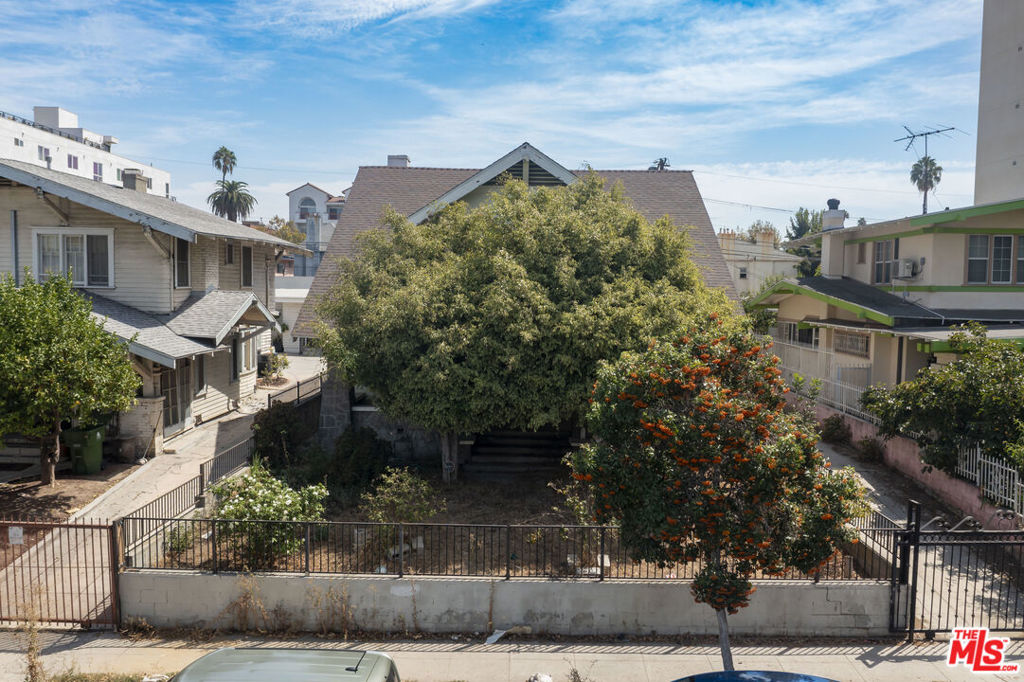 main property photo 4