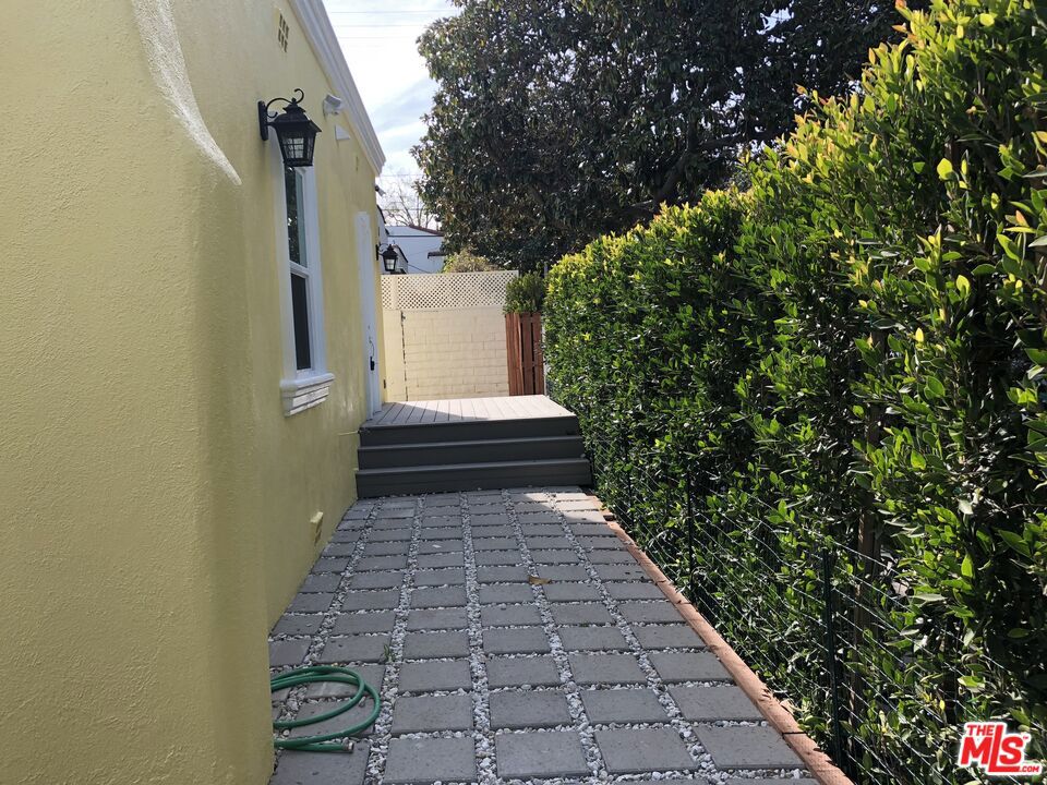 main property photo 54