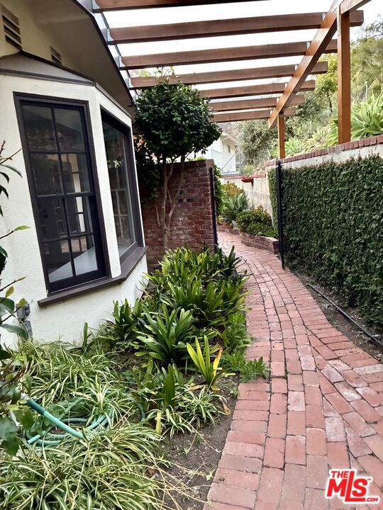 main property photo 38