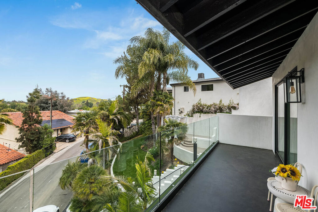 main property photo 54