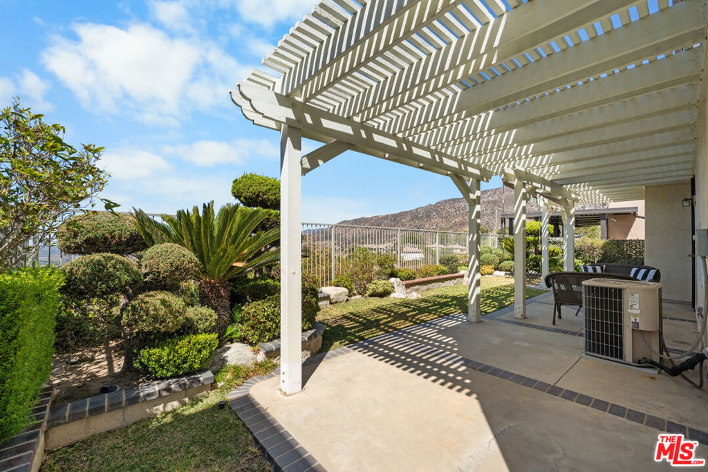 main property photo 50