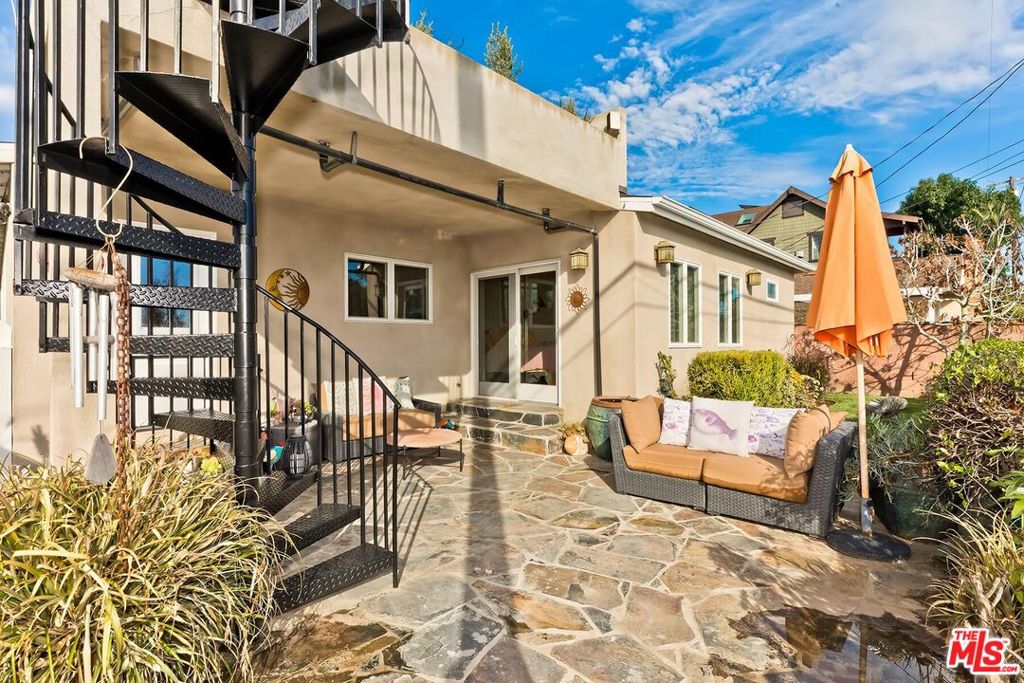 main property photo 27