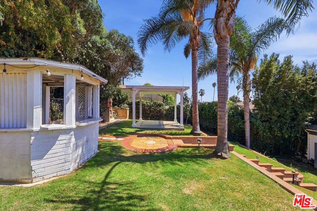main property photo 48