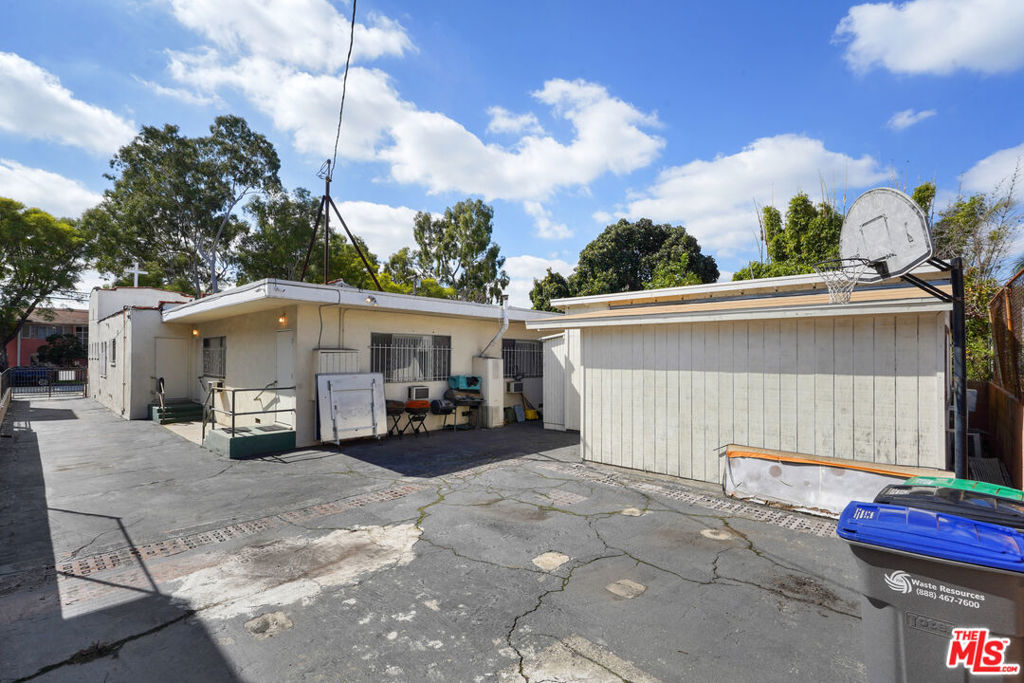 main property photo 35
