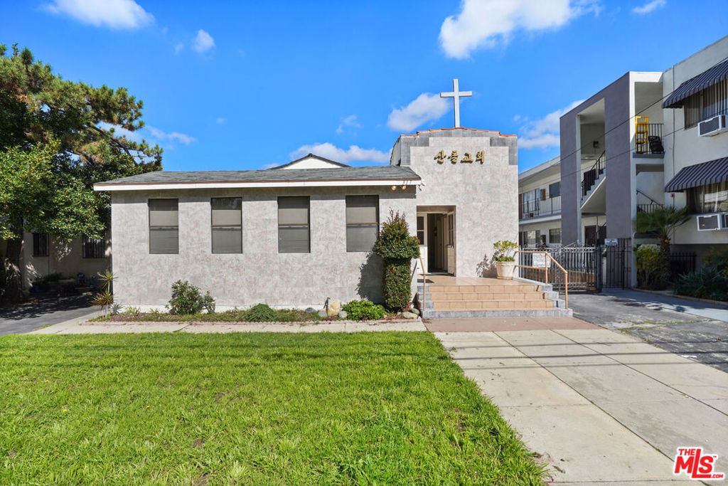 main property photo 4