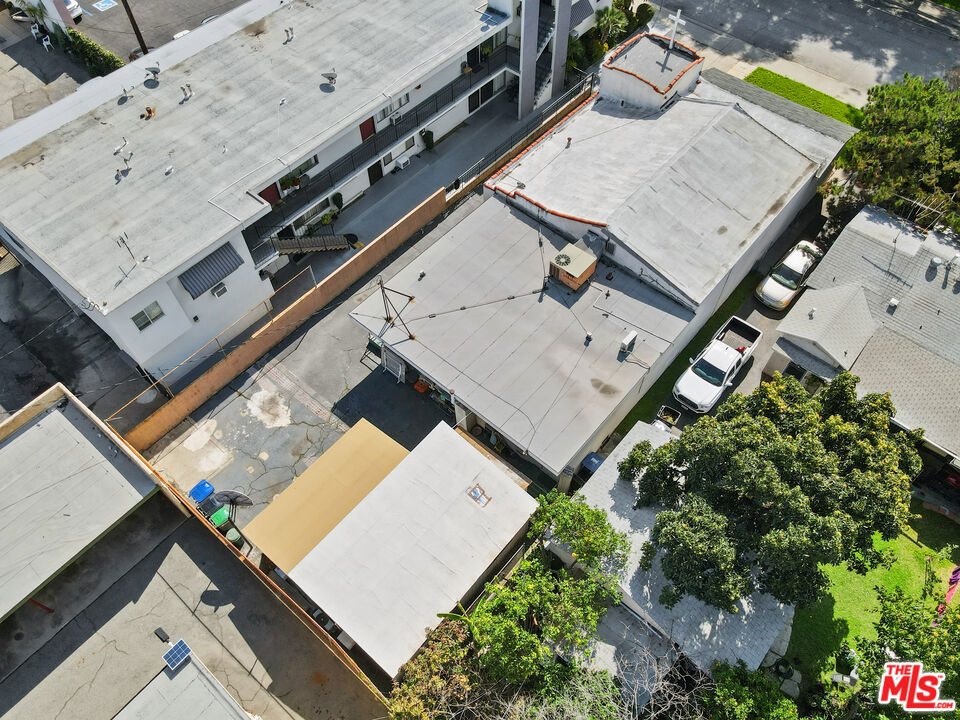 main property photo 47
