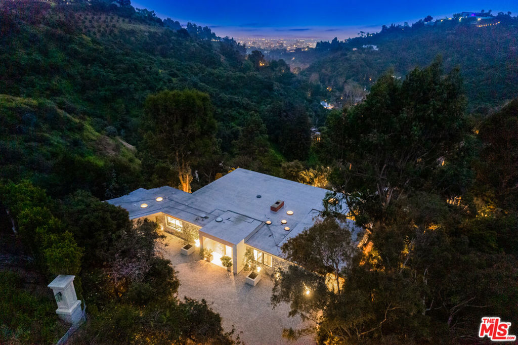 main property photo 46