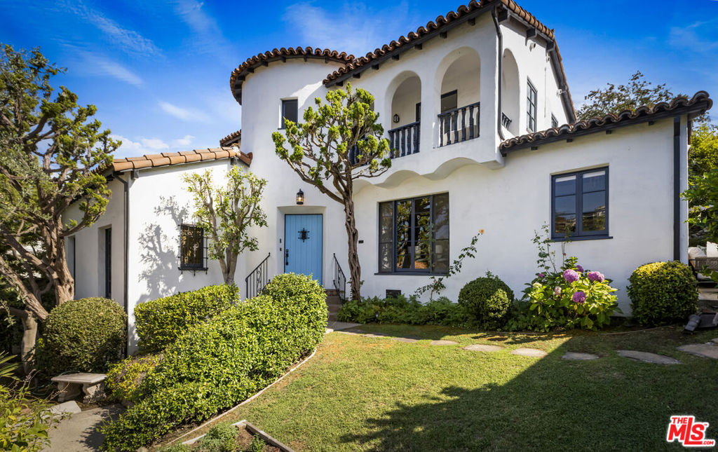 main property photo 4