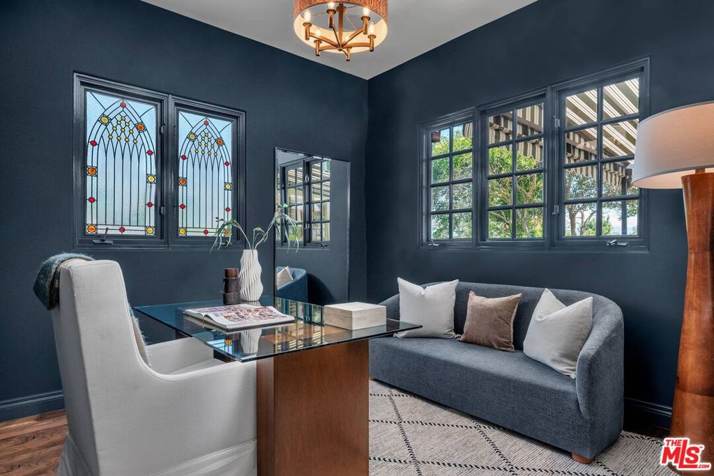 main property photo 17
