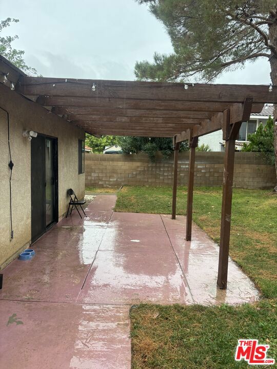 main property photo 36
