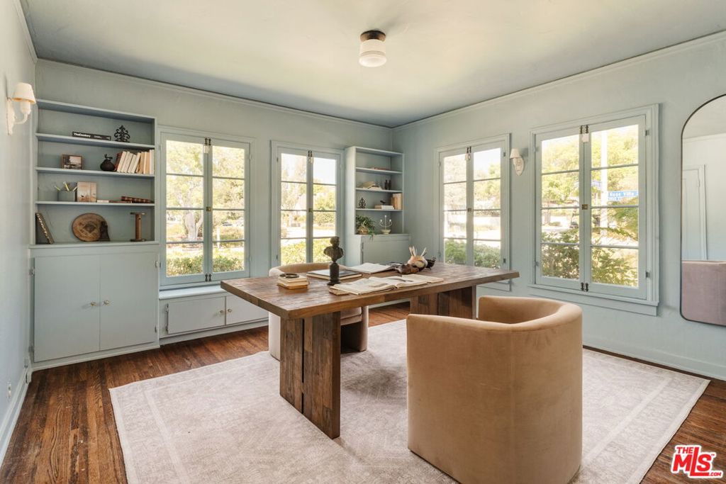 main property photo 41