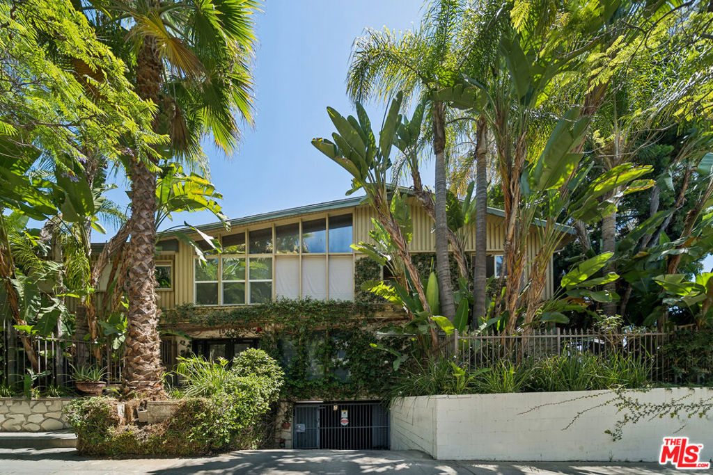main property photo 12