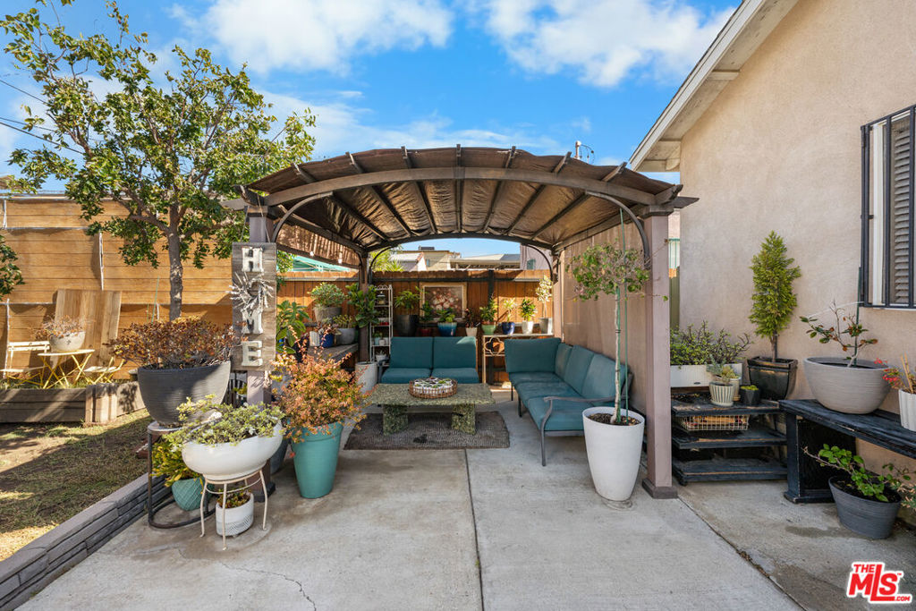 main property photo 31