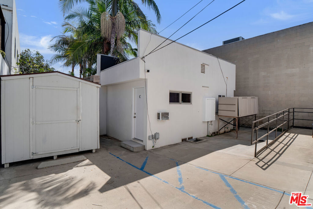 main property photo 29