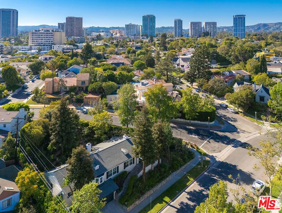 main property photo 64