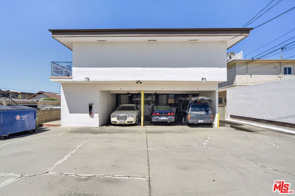 main property photo 43