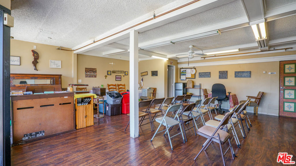main property photo 24
