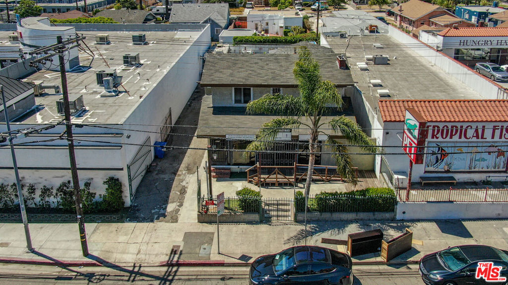 main property photo 27