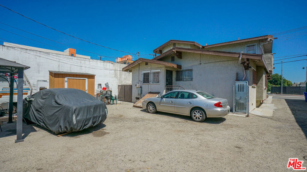main property photo 6