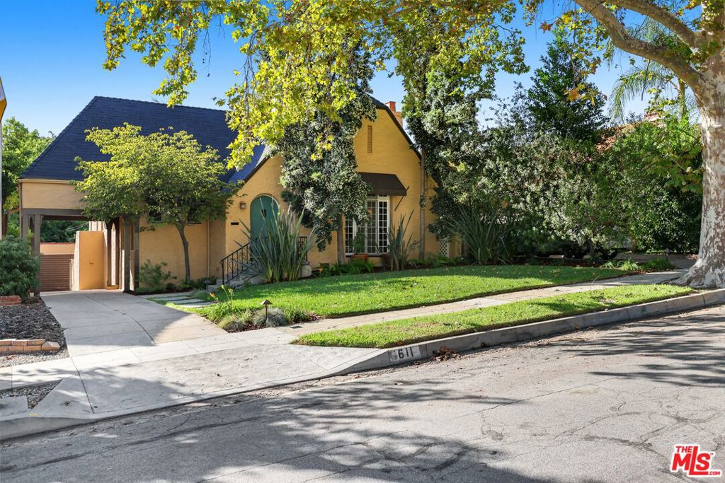 main property photo 2