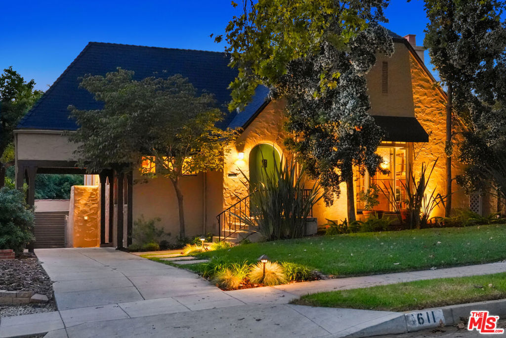 main property photo 39
