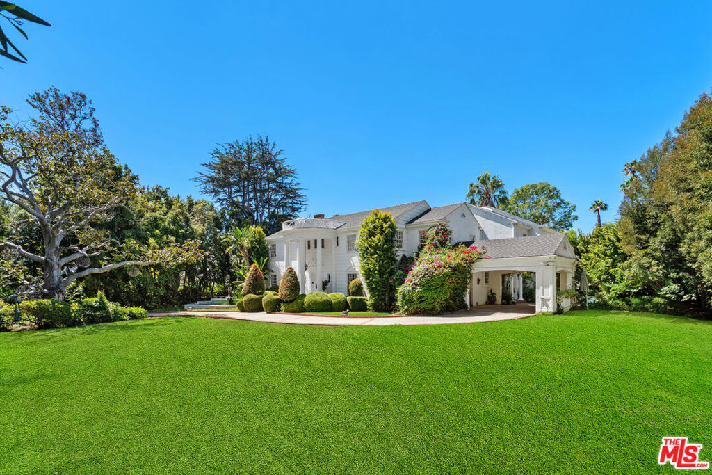 main property photo 5