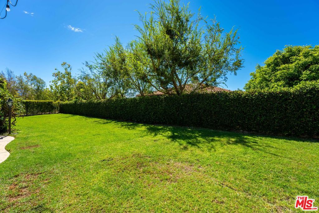 main property photo 50