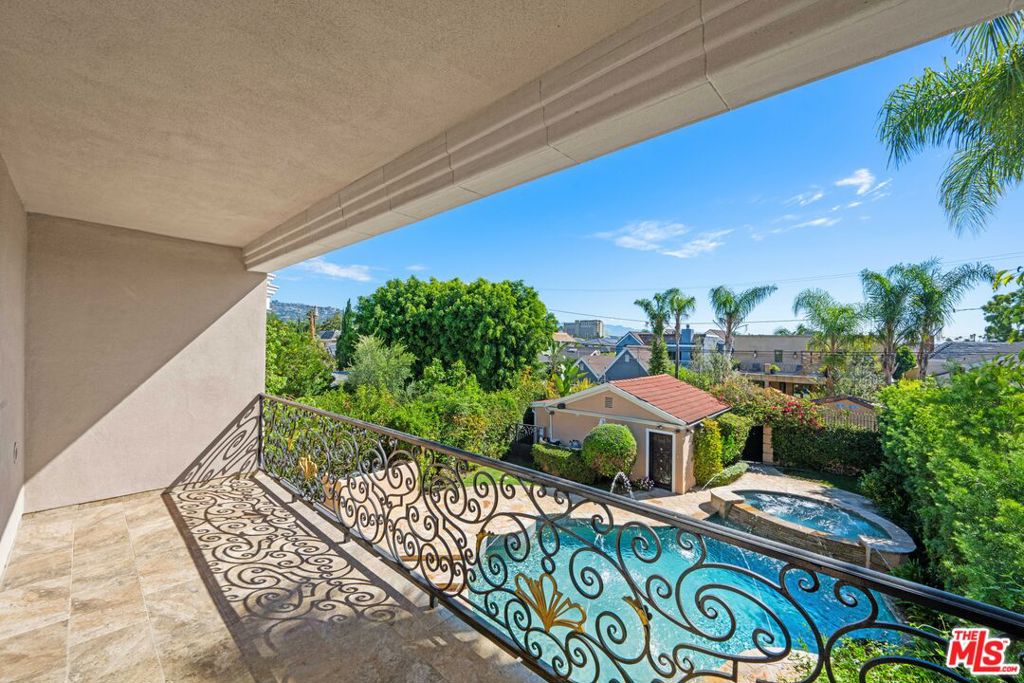 main property photo 15