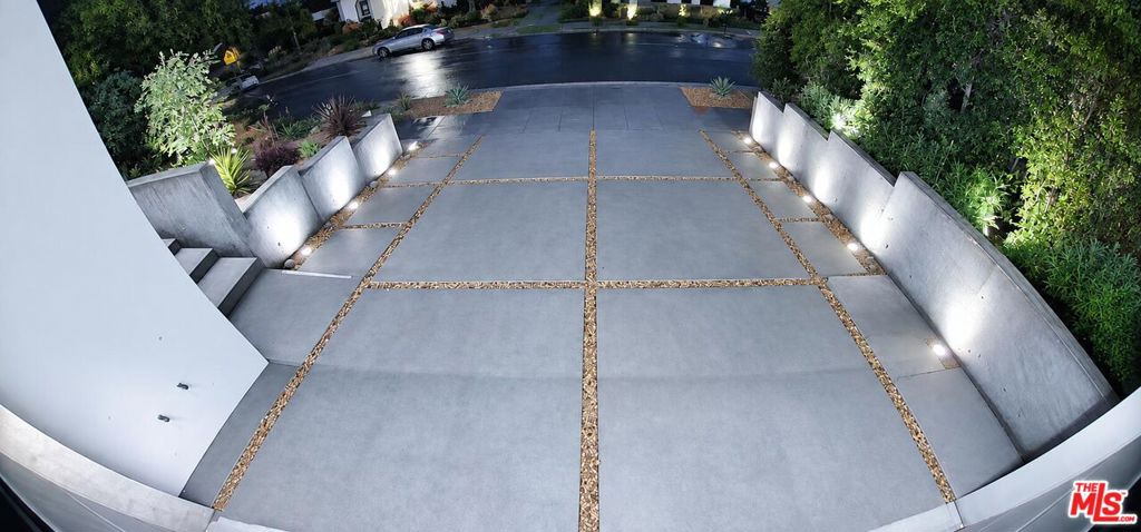 main property photo 63