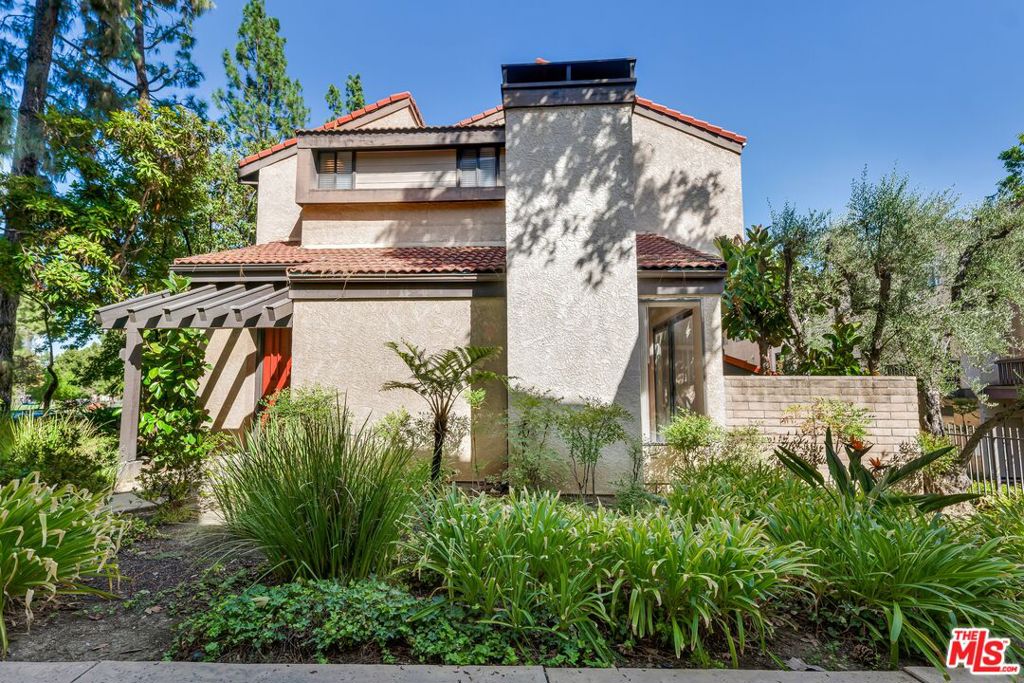 main property photo 58
