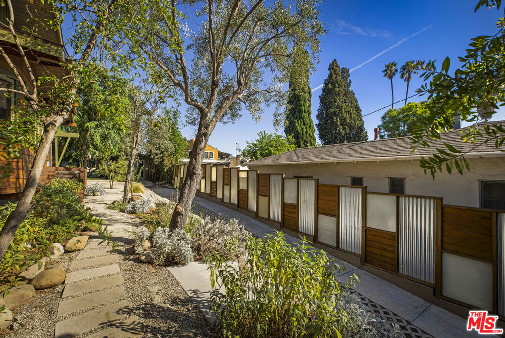 main property photo 64