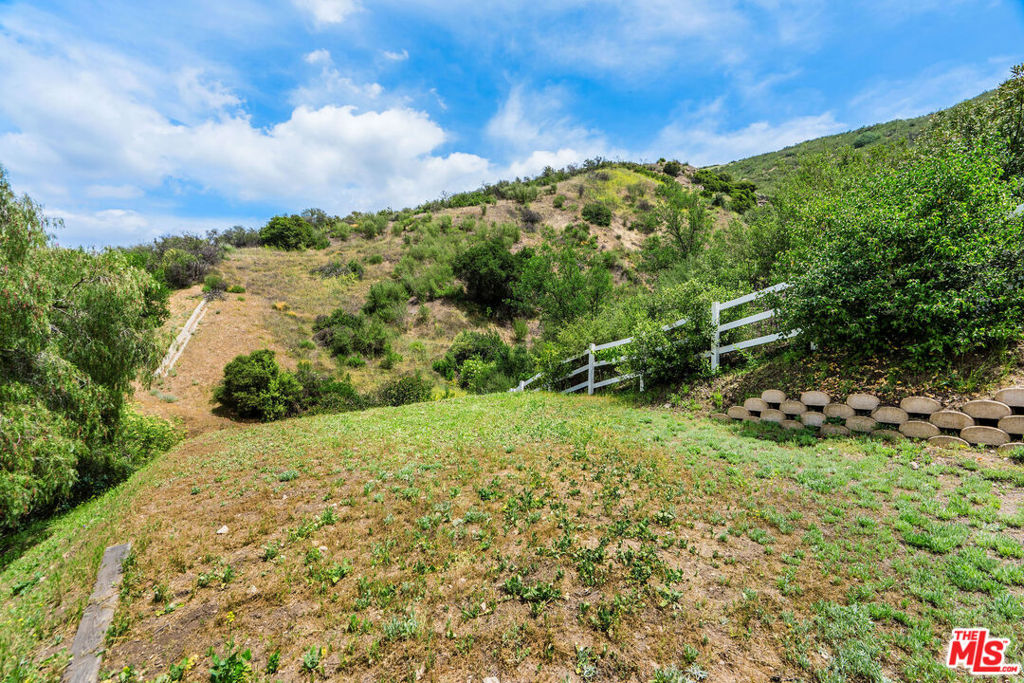 main property photo 60