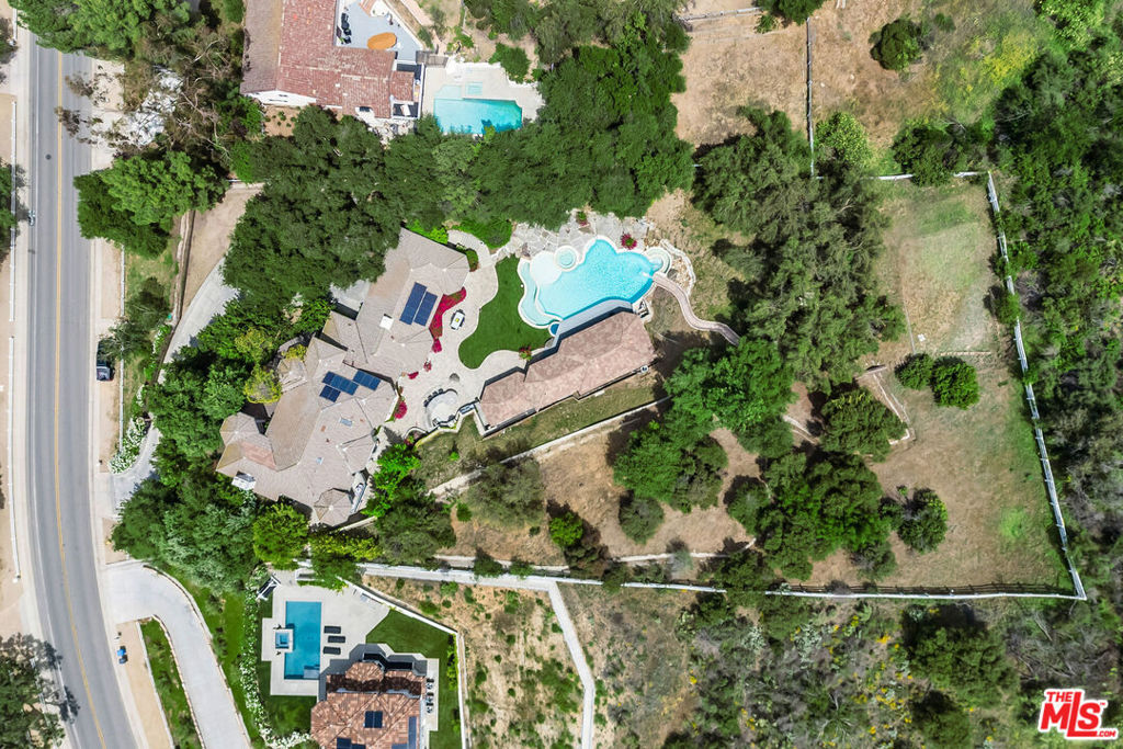 main property photo 66