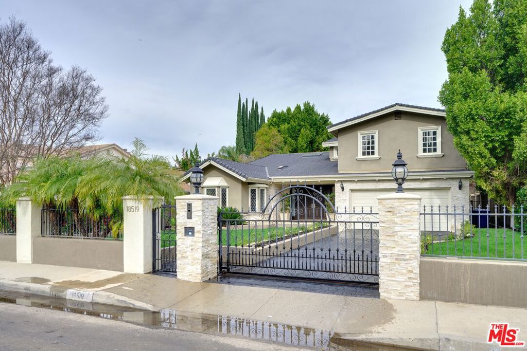 main property photo 41