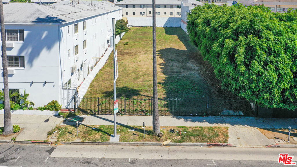 main property photo 3