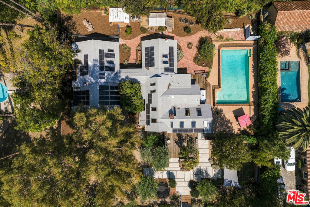 main property photo 54