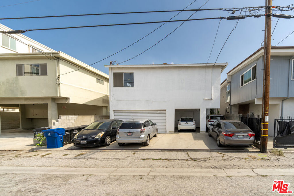 main property photo 7