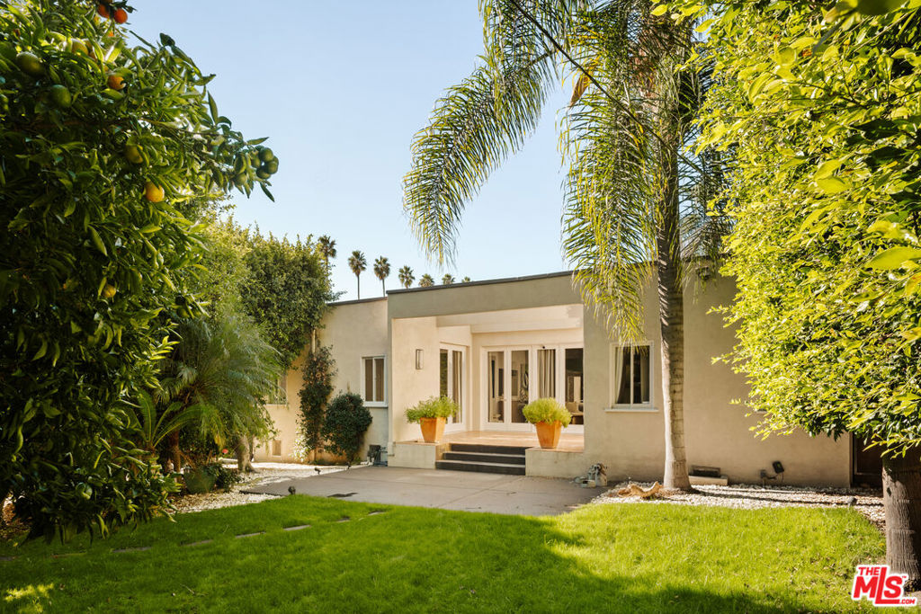 main property photo 18