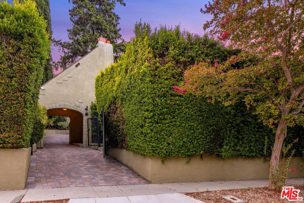 main property photo 67